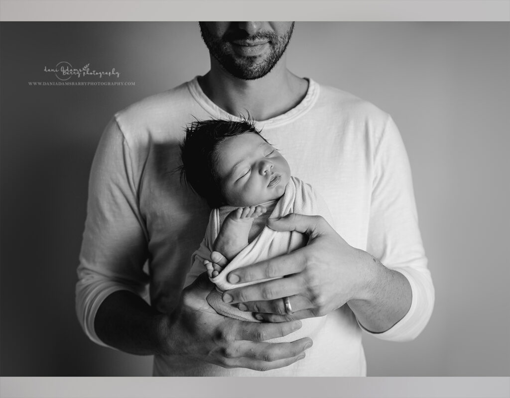 newborn and dad photos