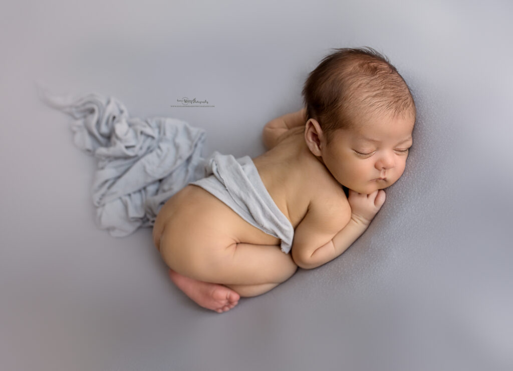 neutral newborn photos moon