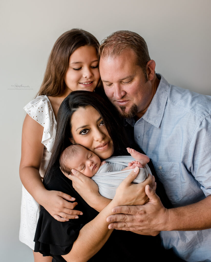 newborn family photos