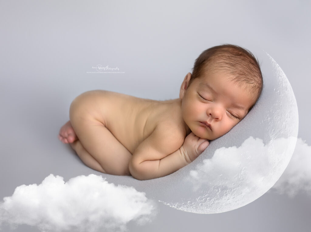 newborn moon photo shoot