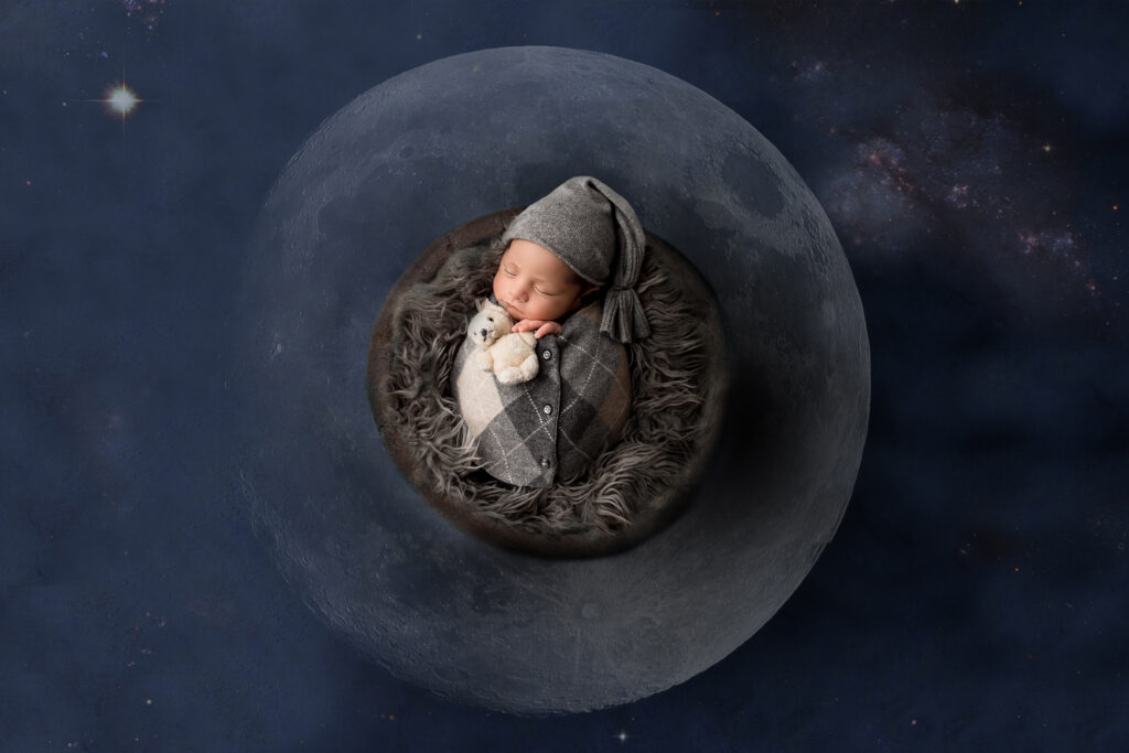 galaxy moon newborn photos 3