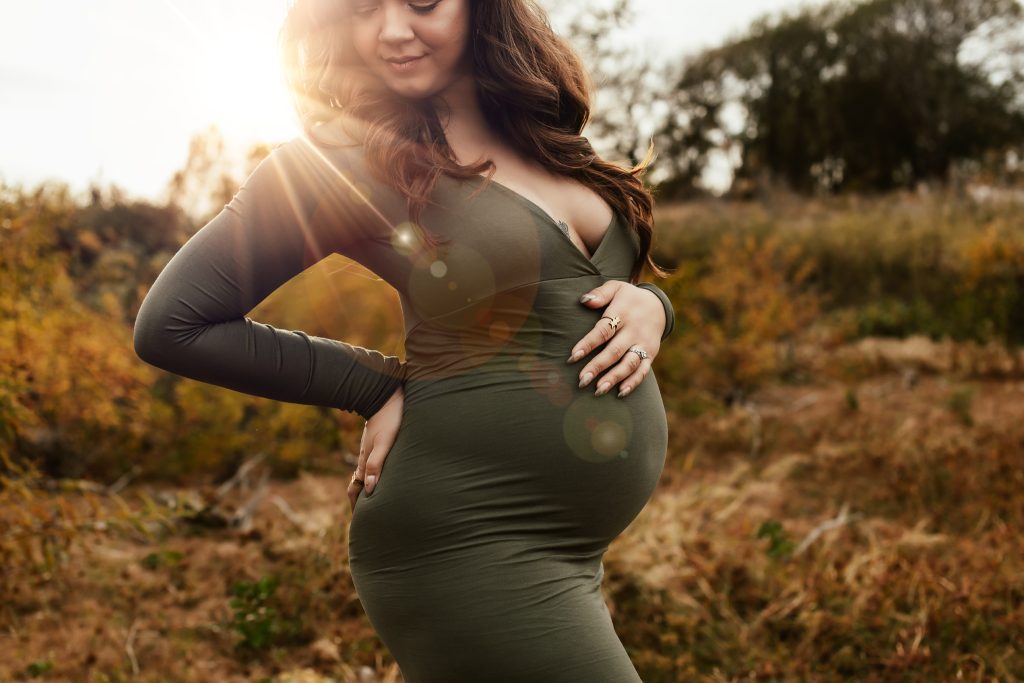 boho maternity photoshoot