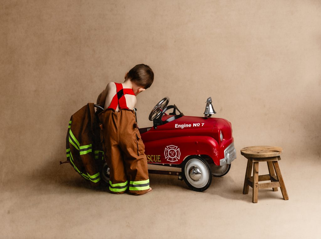 Firefighter Milestone baby photos4