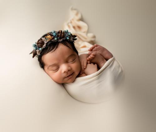 newborn-baby-girl-pictures